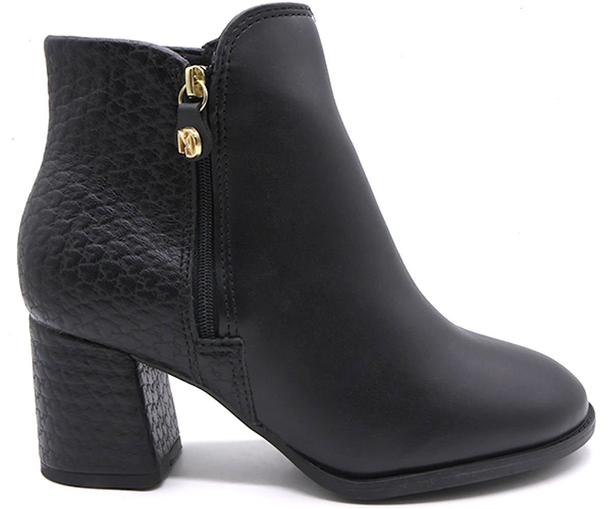 br textured black ankle boots