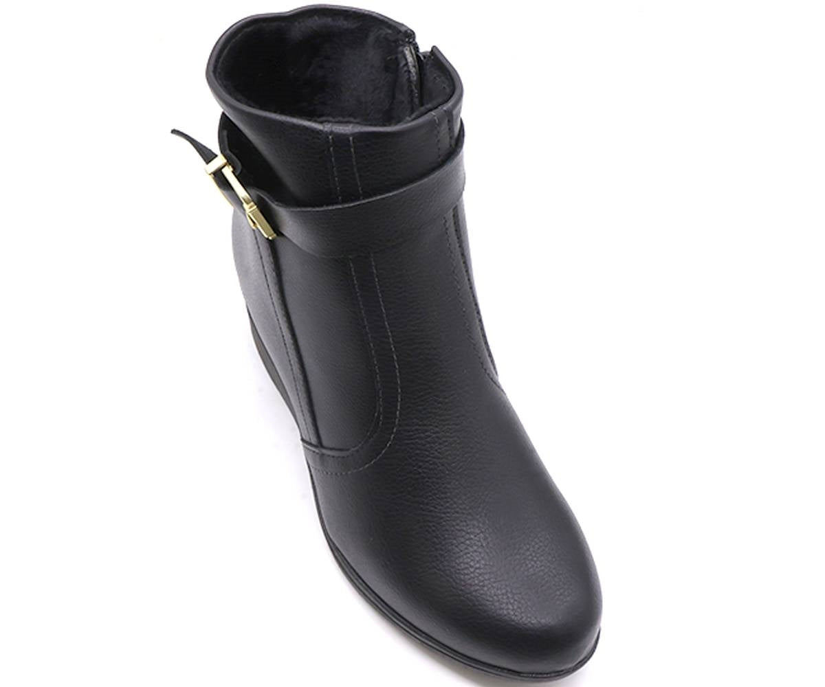 br black comfort wedge boots