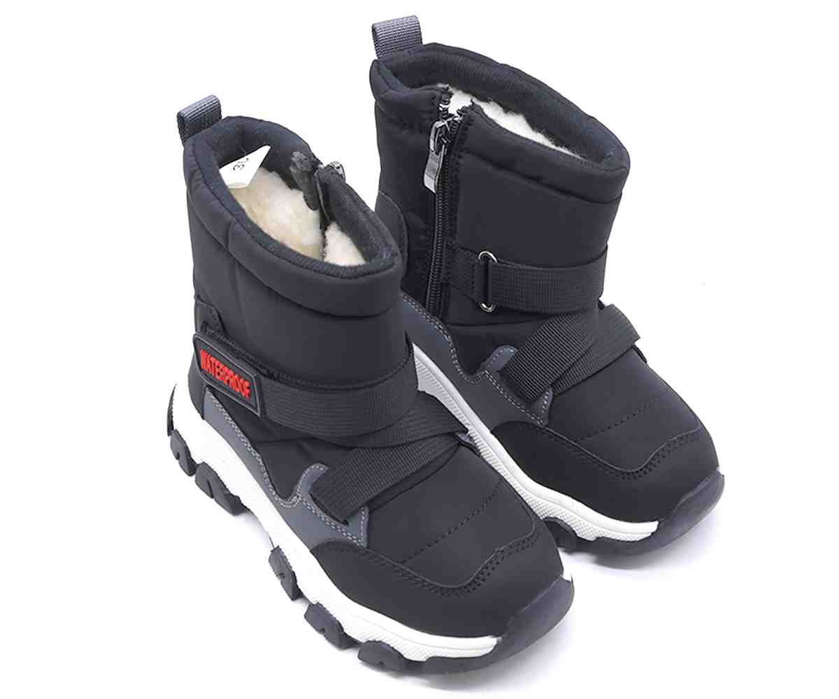 Black Snow Boots