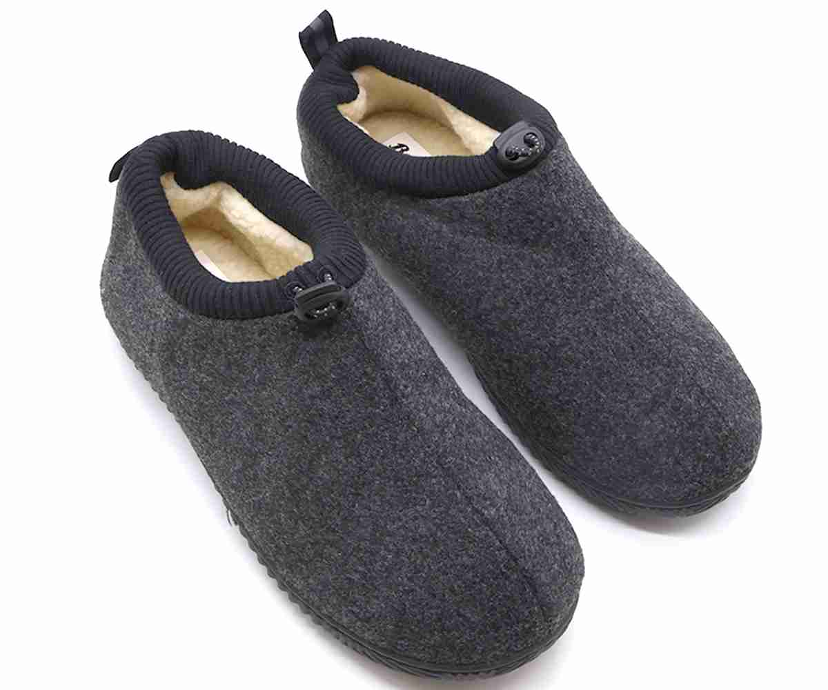 Grey Fleece Closed Slipper