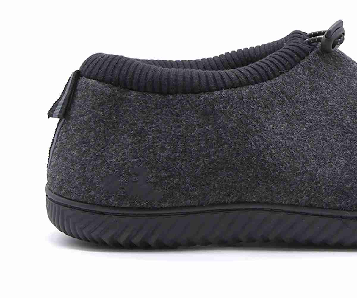 Grey Fleece Closed Slipper