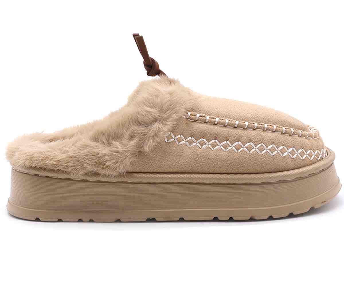 Beige Heritage Slipper