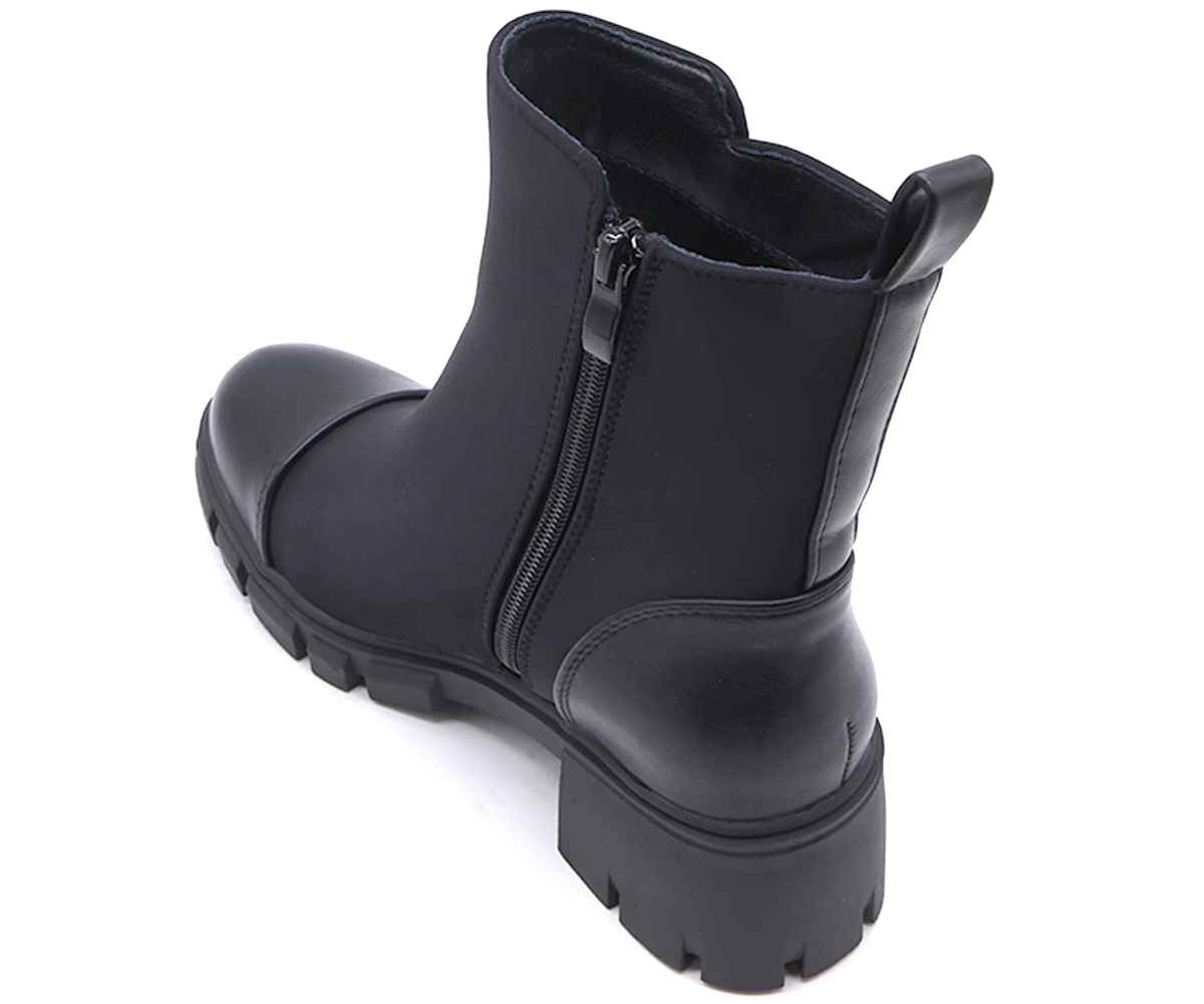 Black Lycra Lug Boot