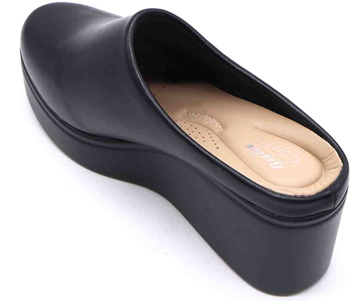 Comfit High Wedge Black Clog