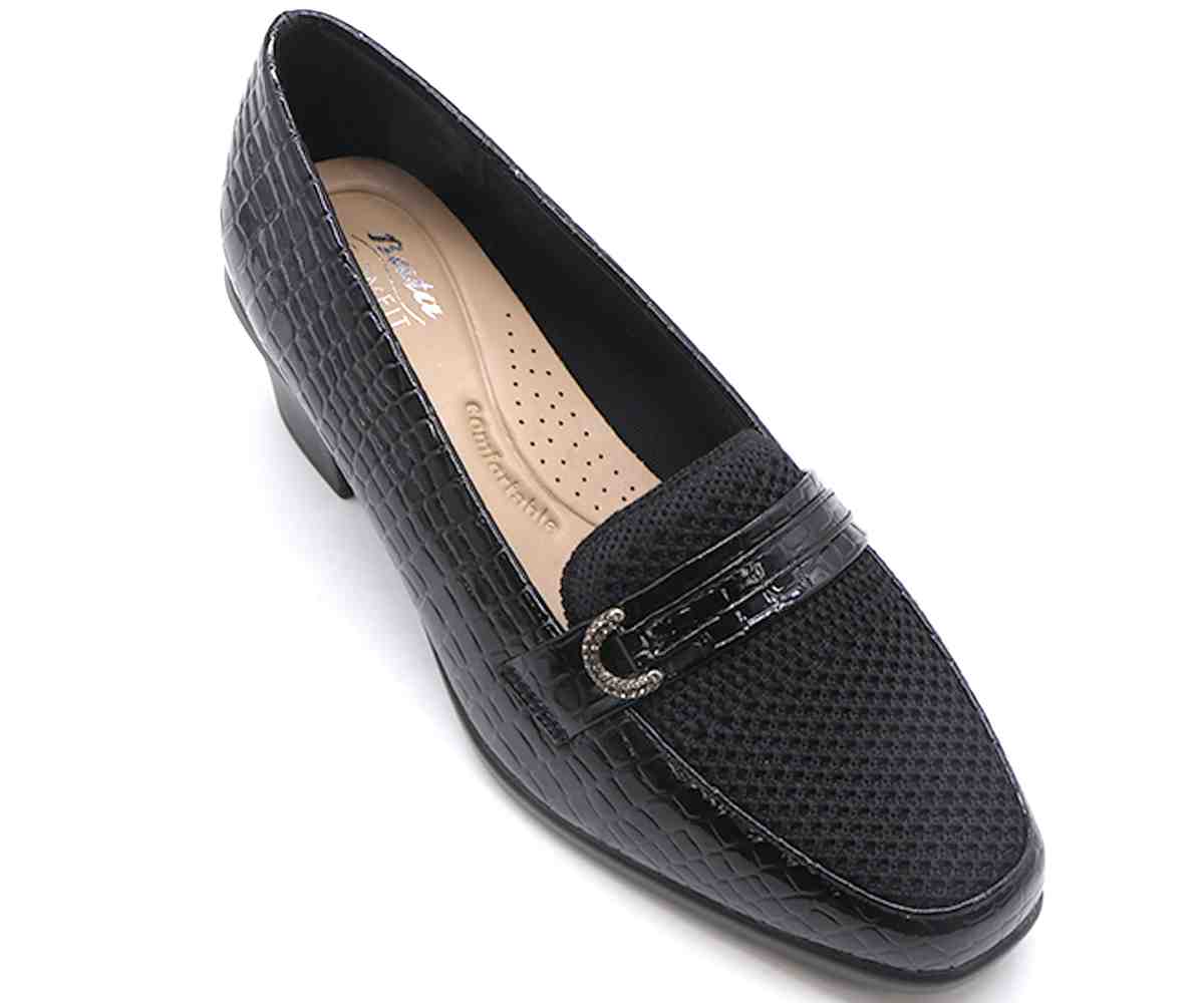 Black Croc Comfort Pump