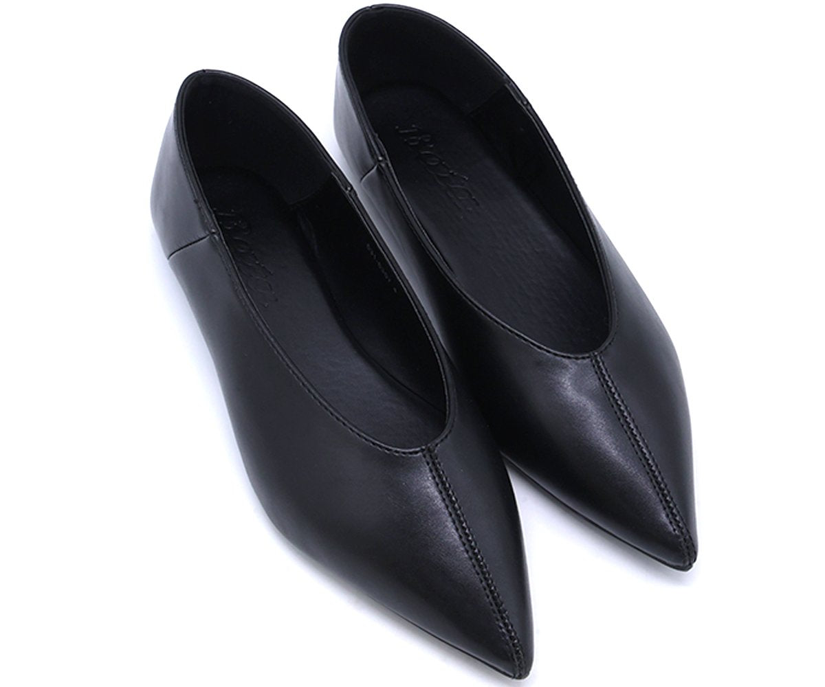 Black Sleek Point Flats