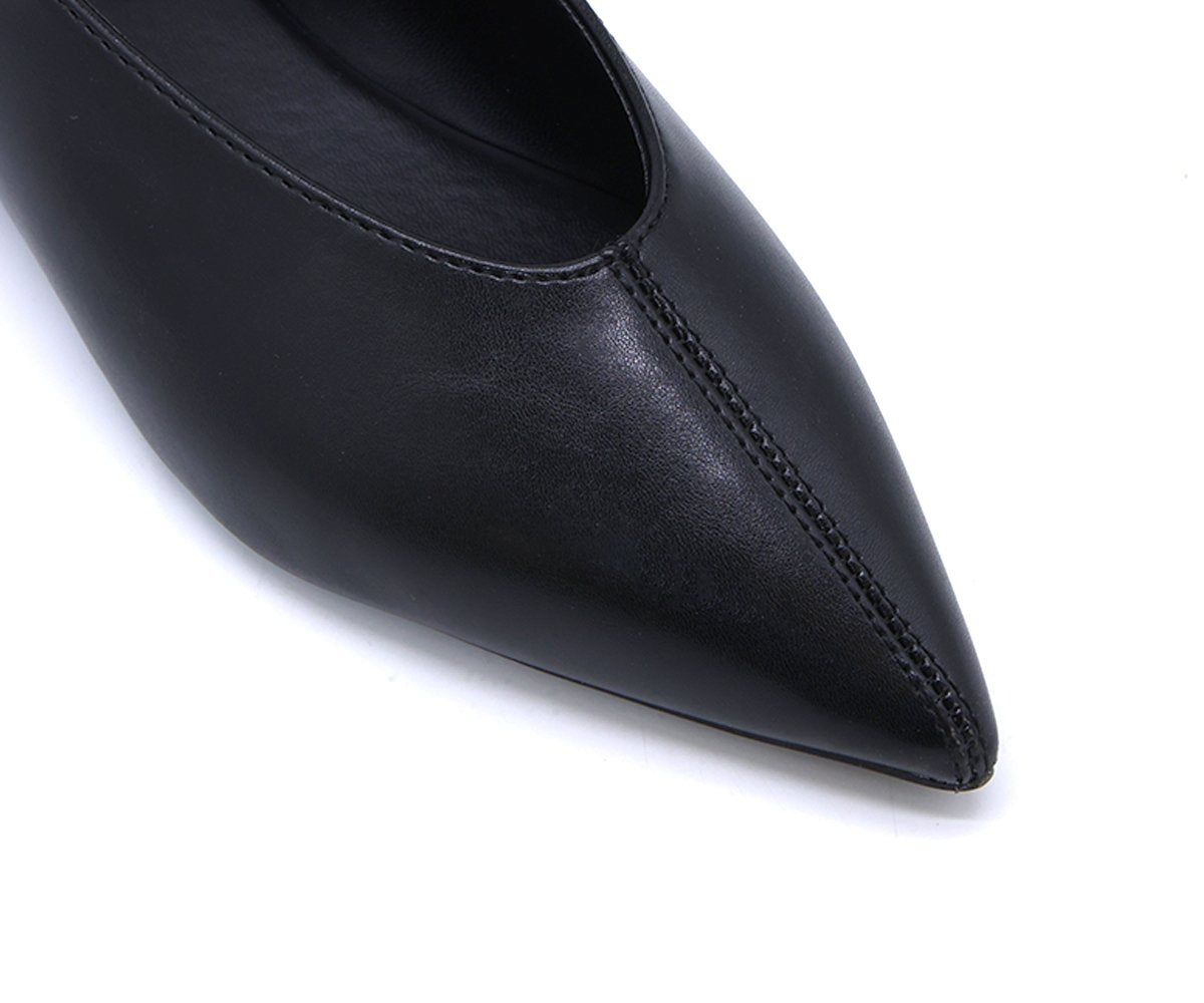 Black Sleek Point Flats