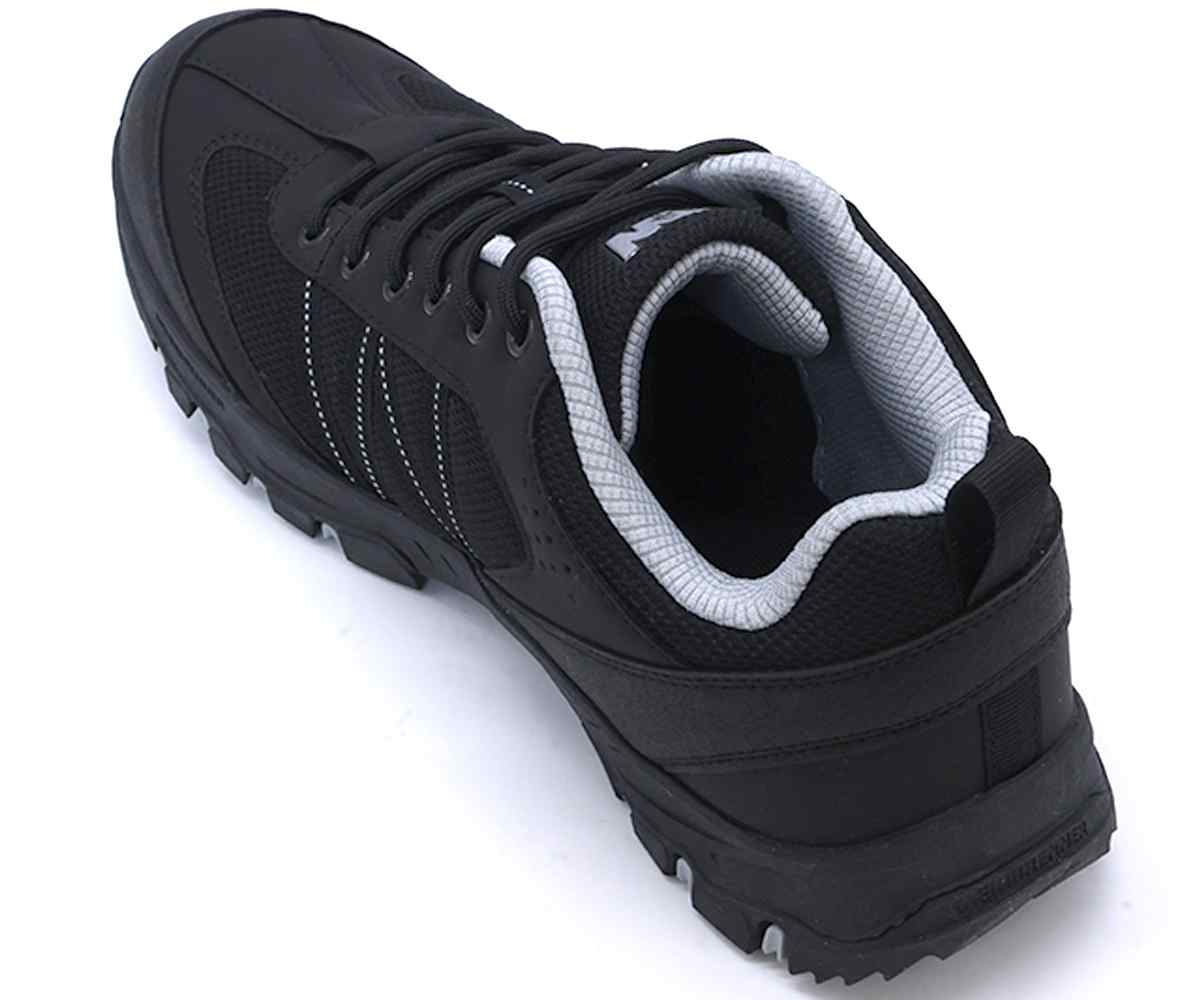 Baxter All Black Hikers