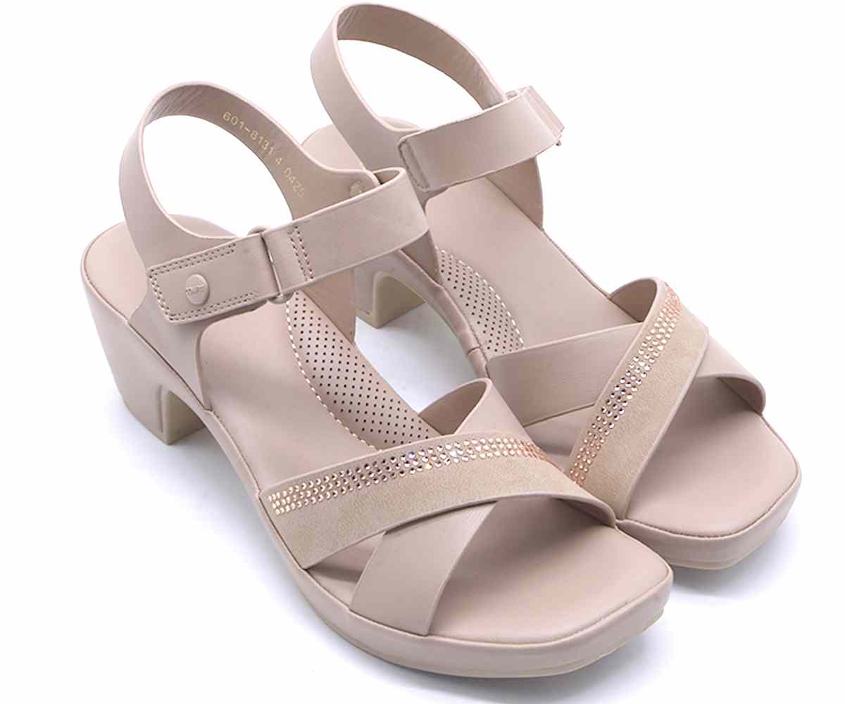 Comfit Beige Crossover Sandals