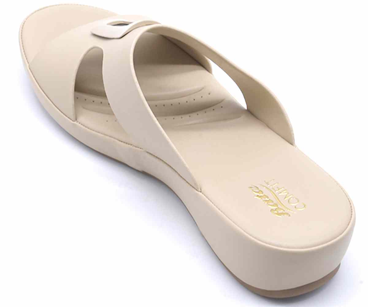Comfit Beige Buckled Cutout Slides