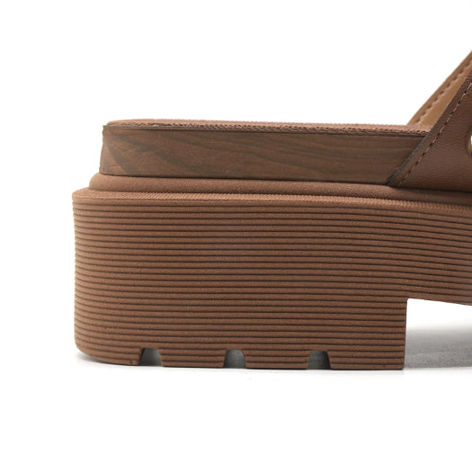 BR Chunky Camel Buckled Slides